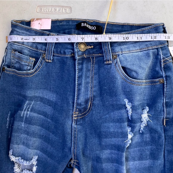 NWT • BAMBOO Distressed HighRise Skinny Dark Blue Jeans • Size 5/6 - Picture 5 of 8